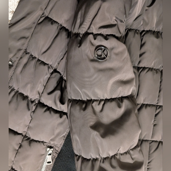 Calvin Klein down filled winter jacket - Picture 9 of 10